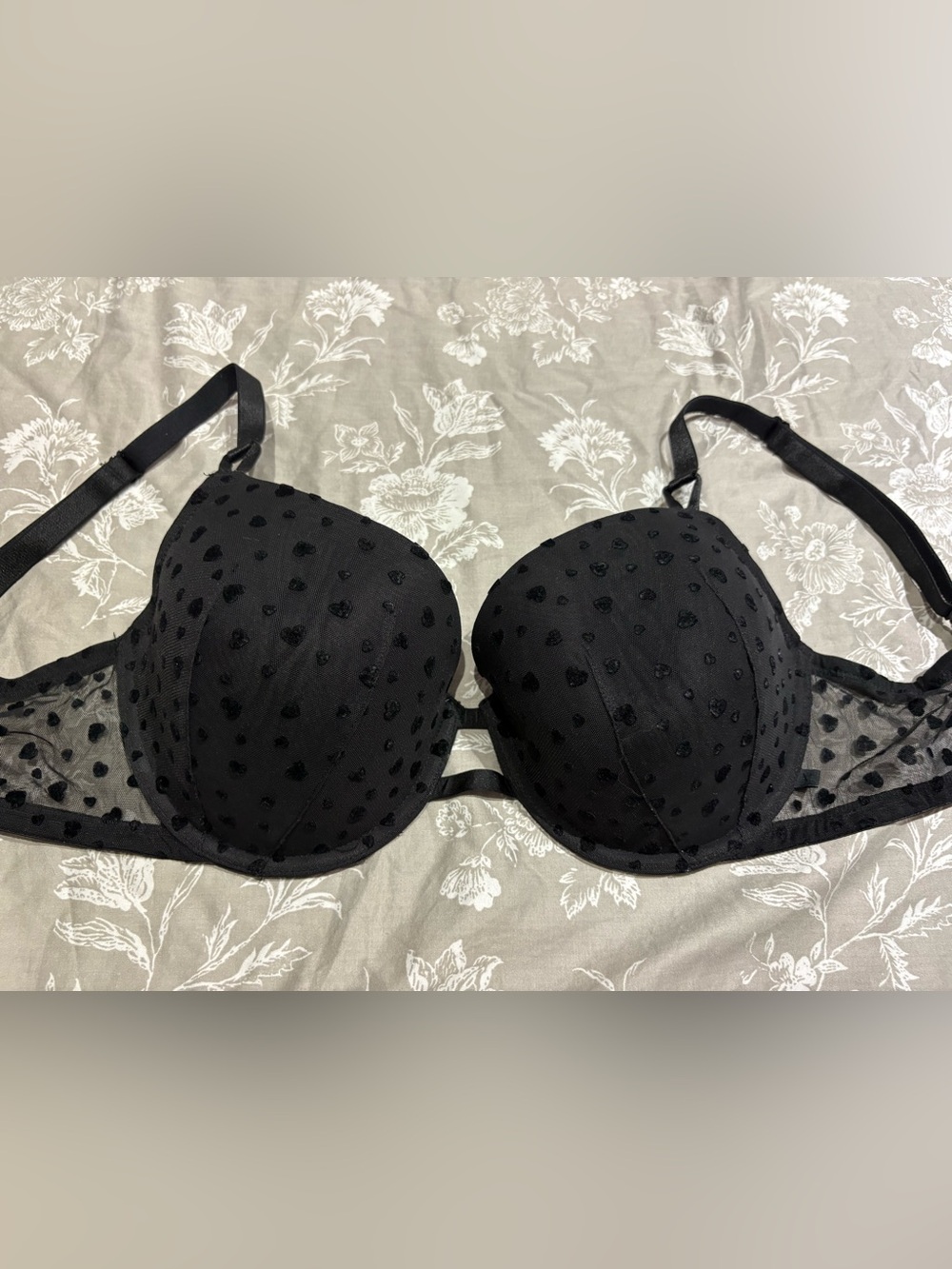 VS Victoria’s Secret lined Demi black flocked hearts bra 36DD